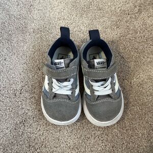 Vans Kids Sneakers in Gray and White